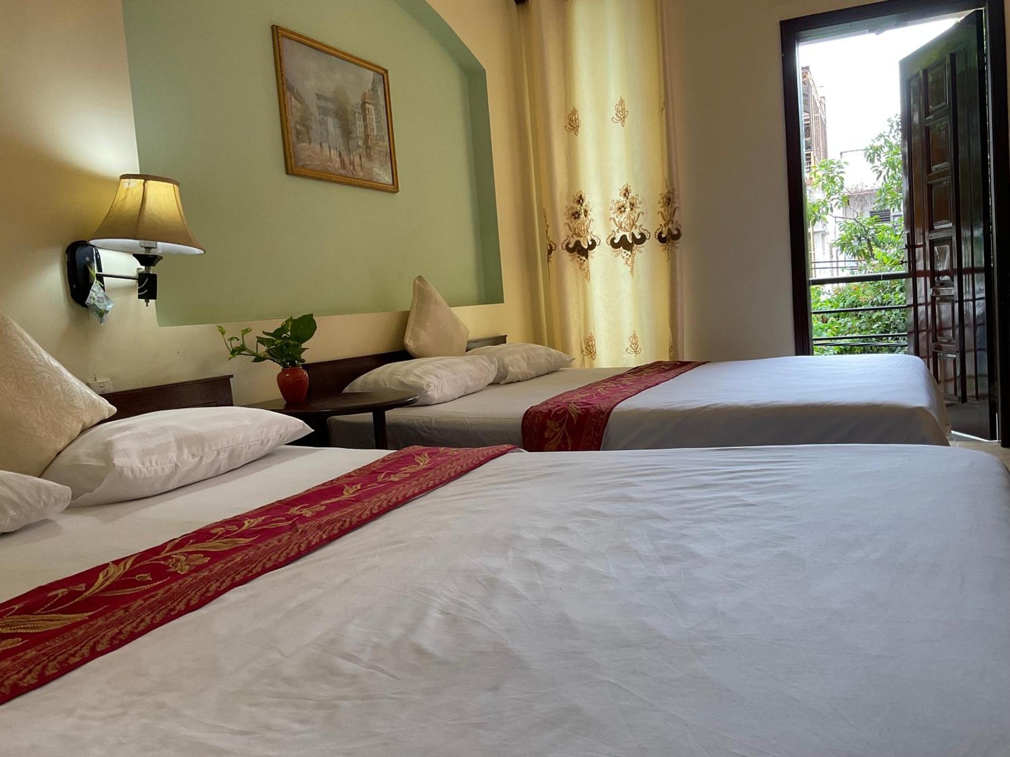 Khach San Minh Chau - Hoa Hung Hotel Ho Chi Minh City Exterior photo