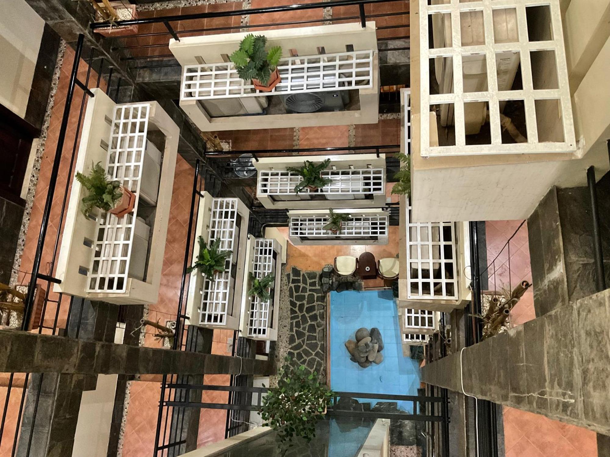 Khach San Minh Chau - Hoa Hung Hotel Ho Chi Minh City Exterior photo