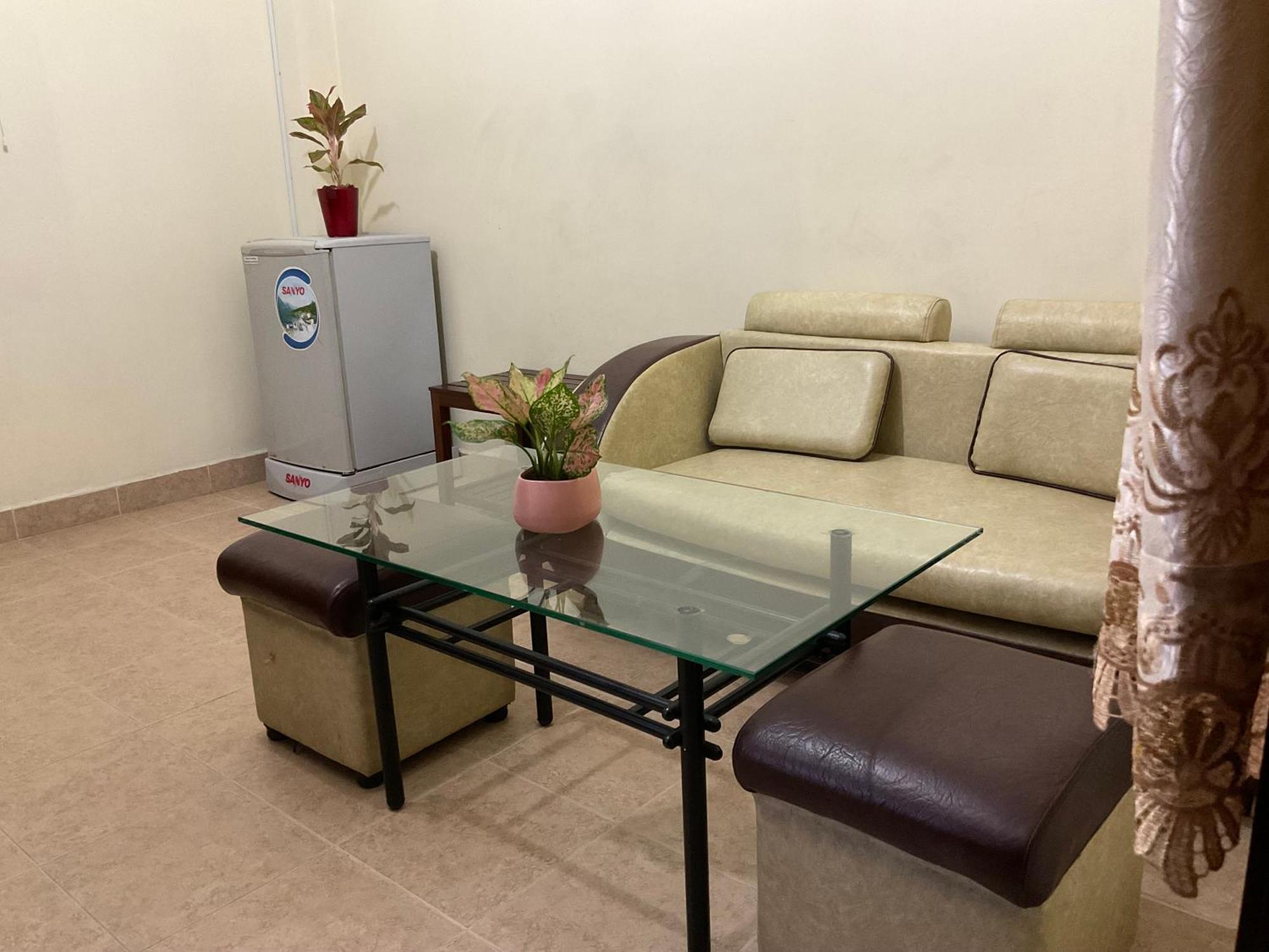 Khach San Minh Chau - Hoa Hung Hotel Ho Chi Minh City Exterior photo